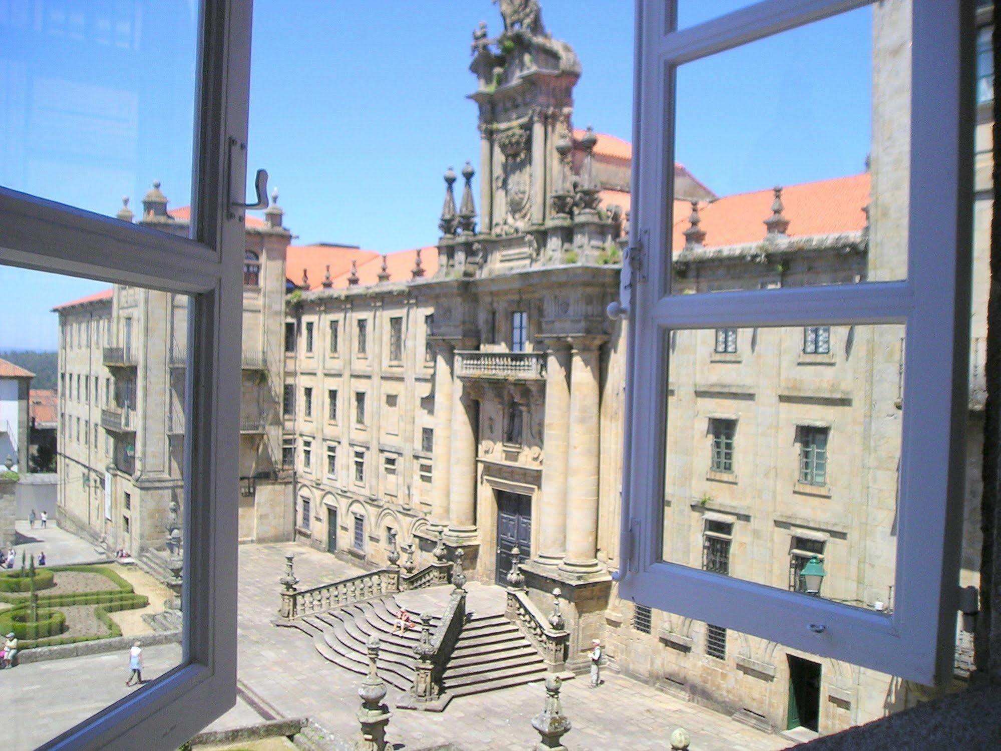 Apartamentos Casa De La Inmaculada Santiago de Compostela Bagian luar foto