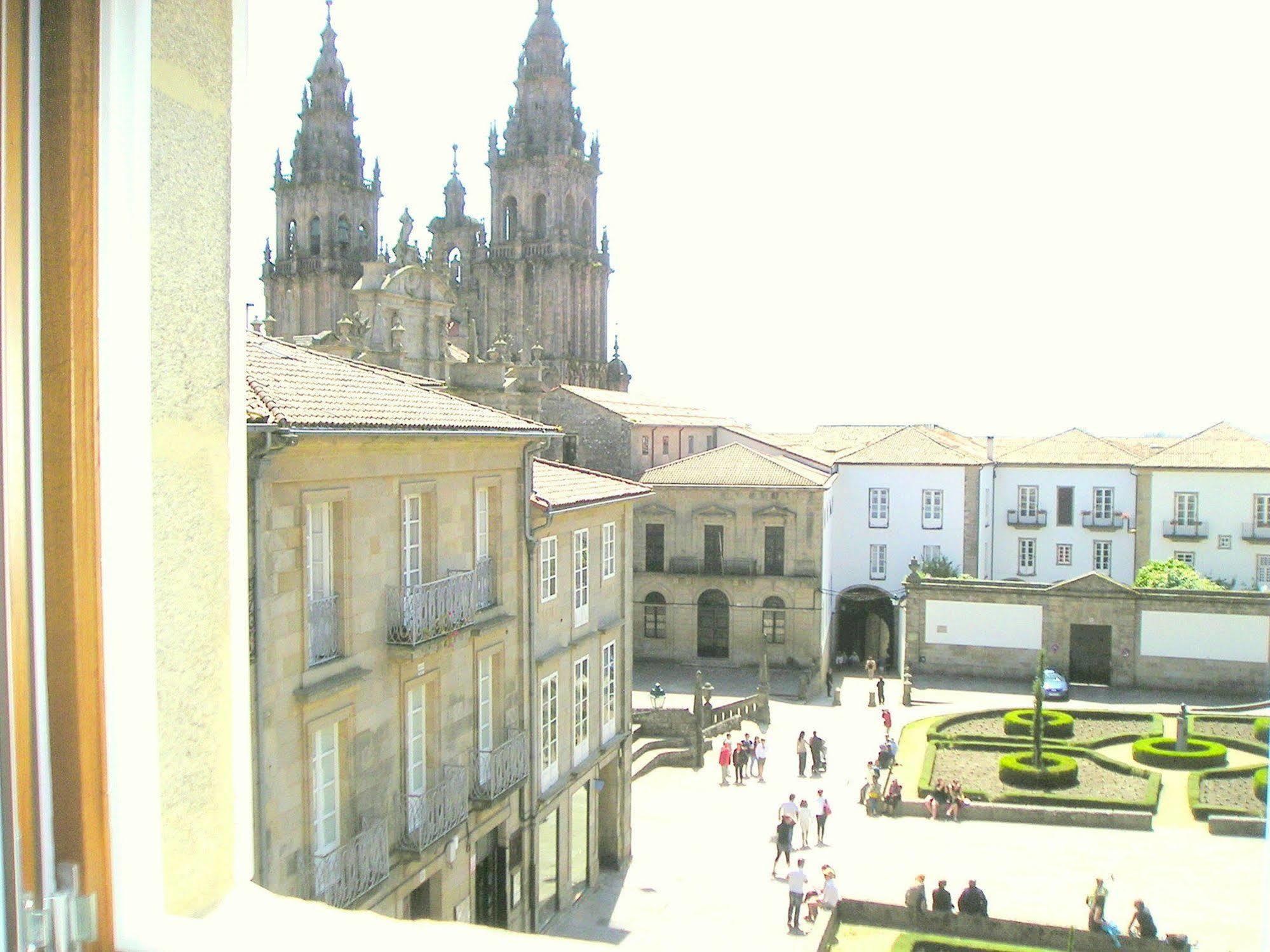 Apartamentos Casa De La Inmaculada Santiago de Compostela Bagian luar foto